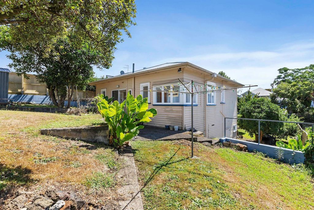 18 Leslie Avenue (17)
