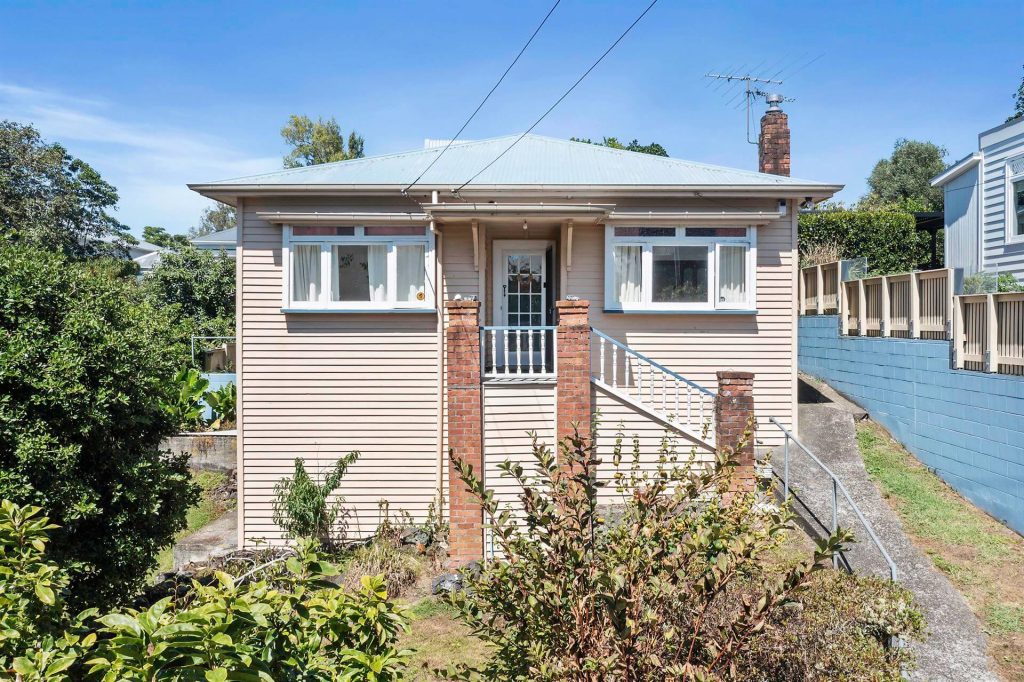 18 Leslie Avenue (2)